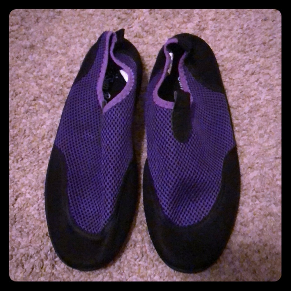 Sunray Swim Shoes size 10/14